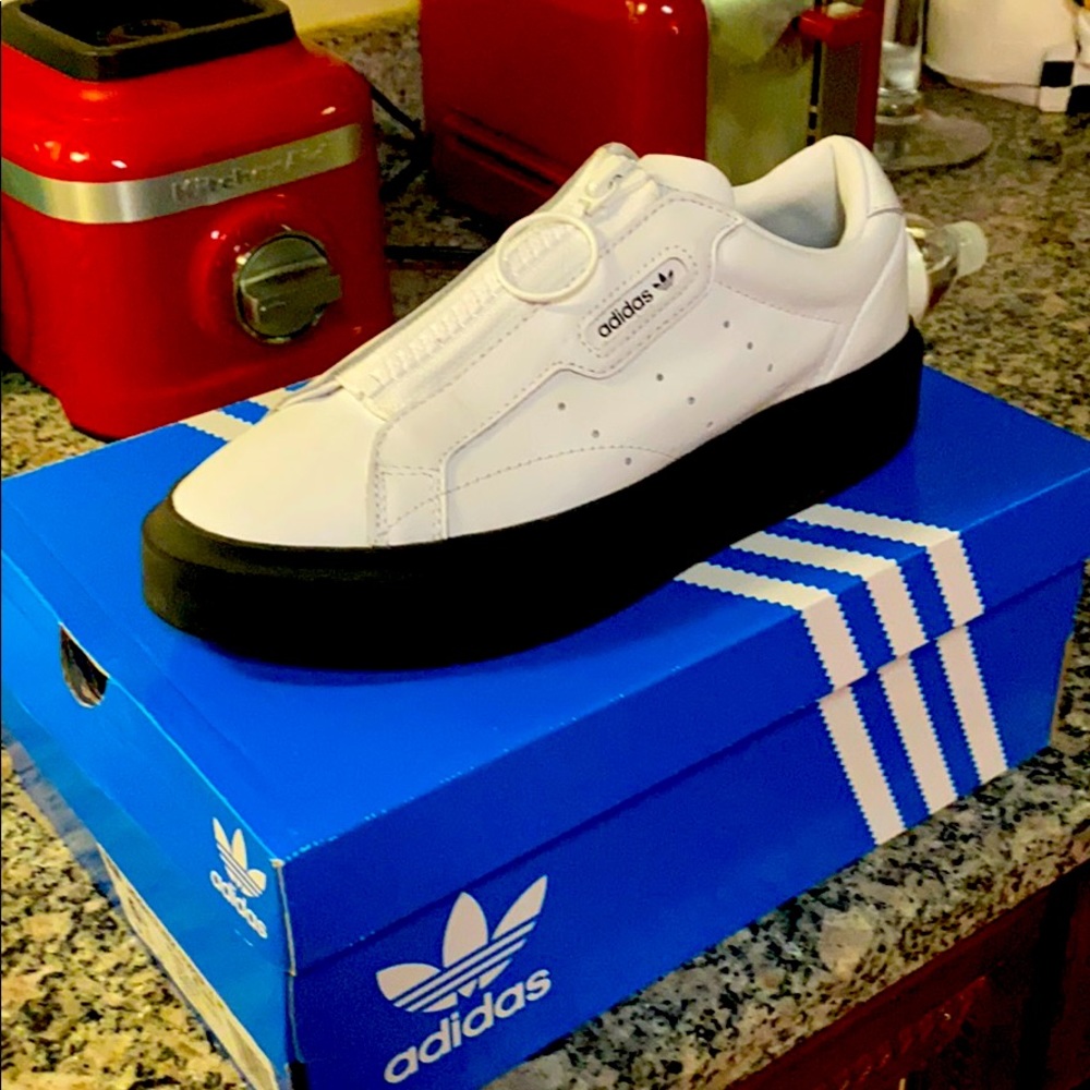 ADIDAS SLEEK SUPER ZIP SHOES